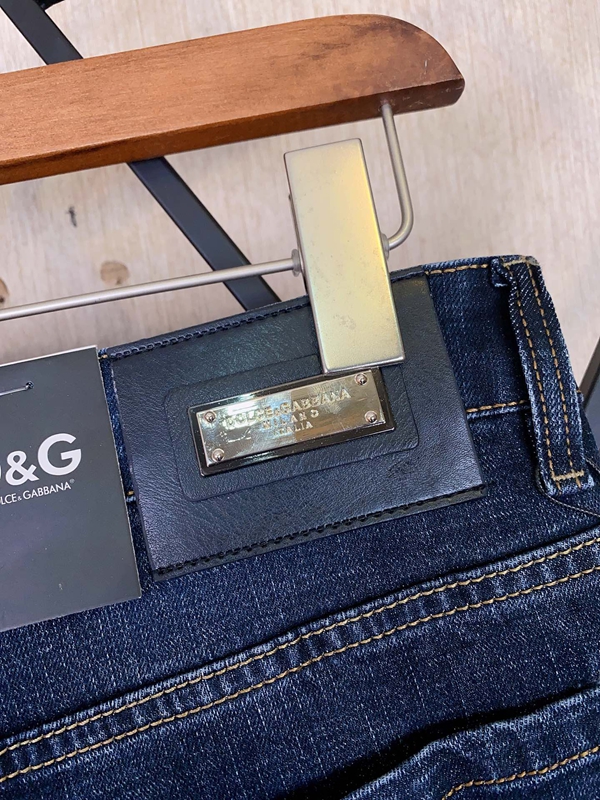 ブランドジーンズ角部分ディテール